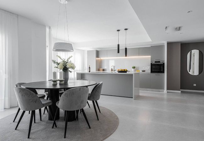 Apartamento en Marbella - Modern & Luxurious Penthouse 900m to the Beach 