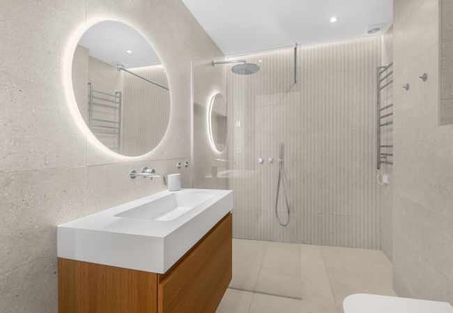 Casa adosada en Marbella - Moderna Adosada con 3 dormitorios en Aloha Casa adosada en Marbella - Moderna Adosada con 3 dormitorios en Aloha