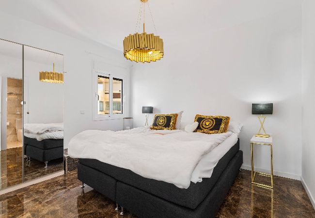 Apartamento en Marbella - Lujoso apartamento de 2 dormitorios en Primera Linea de Playa Apartamento en Marbella - Lujoso apartamento de 2 dormitorios en Primera Linea de Playa