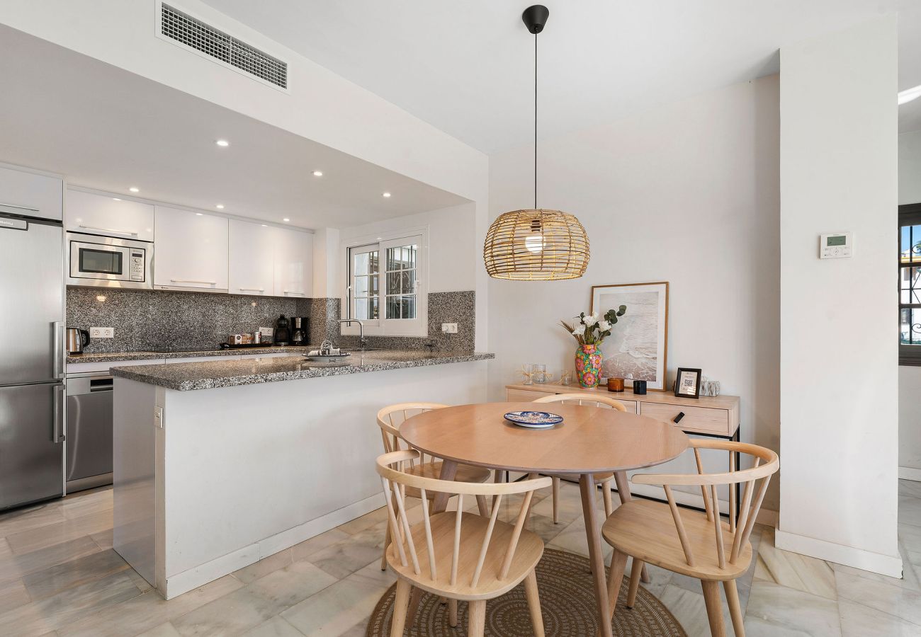 Apartamento en Marbella - Apartamento totalmente reformado de 3 dormitorios en planta jardín  Apartamento en Marbella - Apartamento totalmente reformado de 3 dormitorios en planta jardín