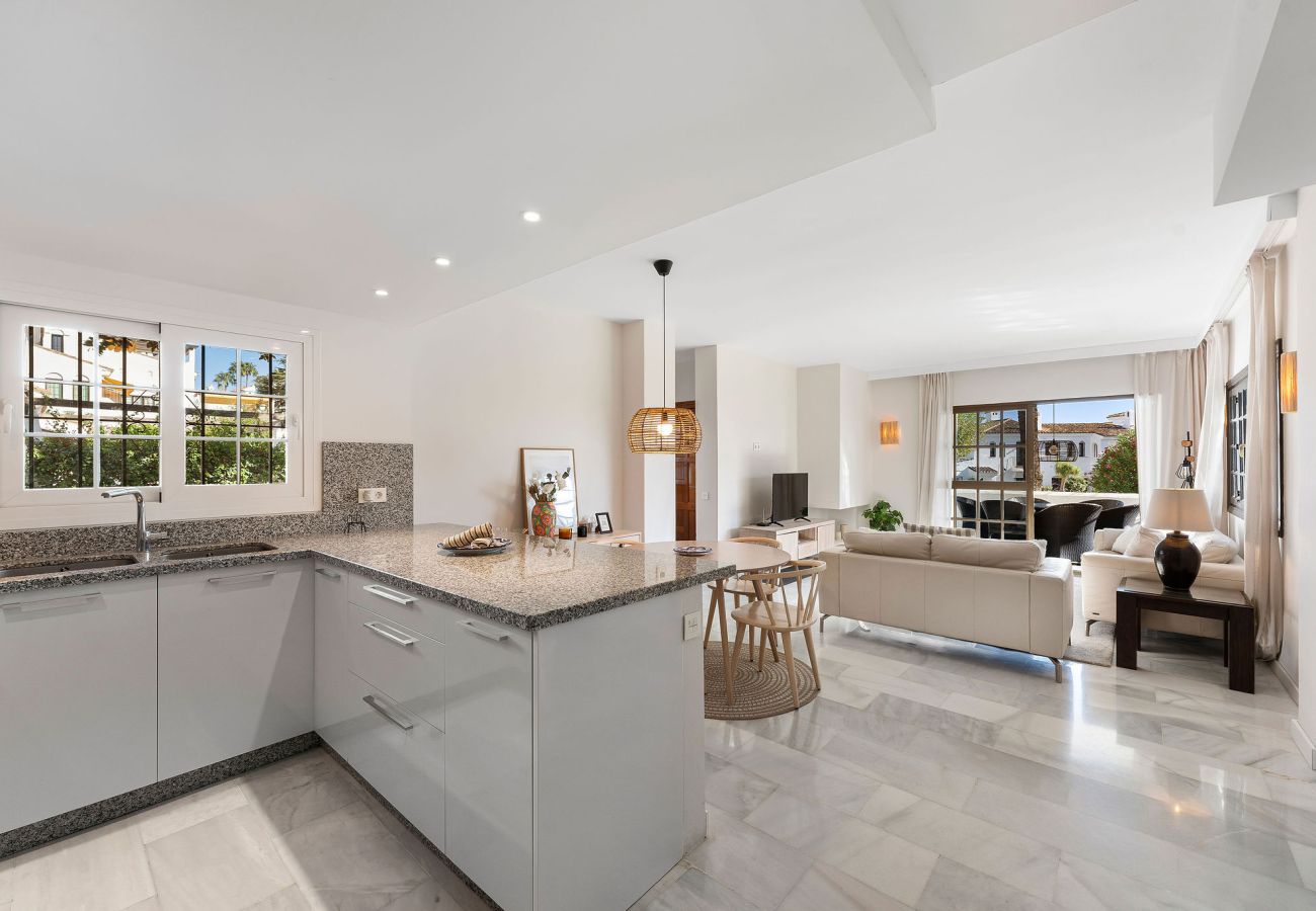 Apartamento en Marbella - Apartamento totalmente reformado de 3 dormitorios en planta jardín  Apartamento en Marbella - Apartamento totalmente reformado de 3 dormitorios en planta jardín