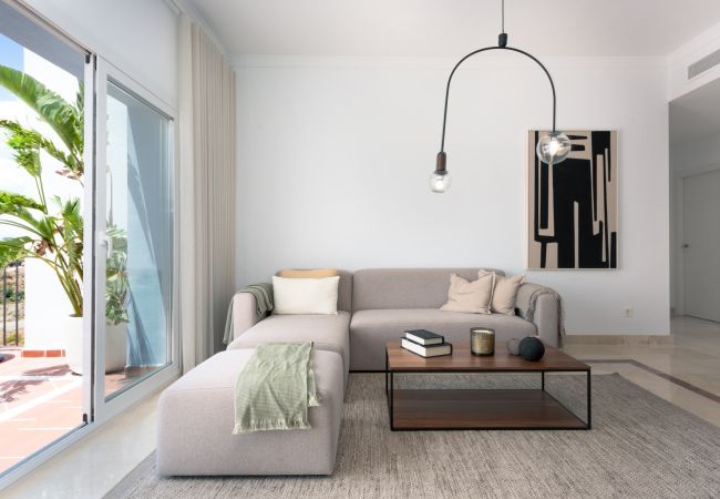 Apartamento en Benahavís - Atico en Paraiso Pueblo con Jacuzzi Privado Apartamento en Benahavís - Atico en Paraiso Pueblo con Jacuzzi Privado