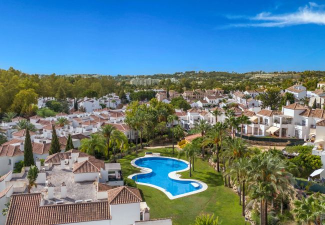 Apartamento en Nueva andalucia - Luminoso apartamento con 2 dormitorios  recientemente reformado Apartamento en Nueva andalucia - Luminoso apartamento con 2 dormitorios  recientemente reformado
