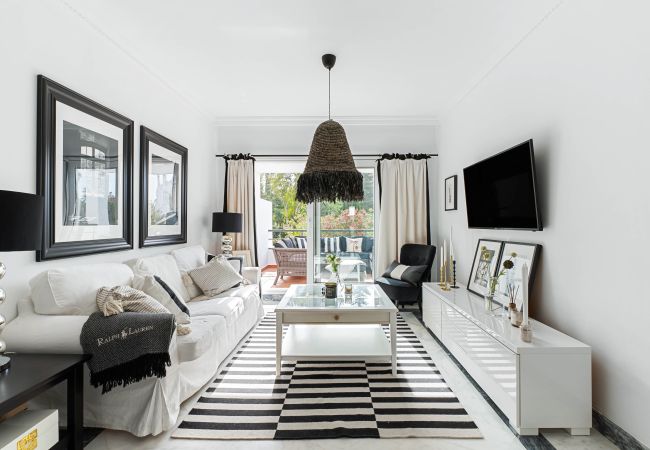 Apartamento en Nueva andalucia - Luminoso apartamento con 2 dormitorios  recientemente reformado Apartamento en Nueva andalucia - Luminoso apartamento con 2 dormitorios  recientemente reformado
