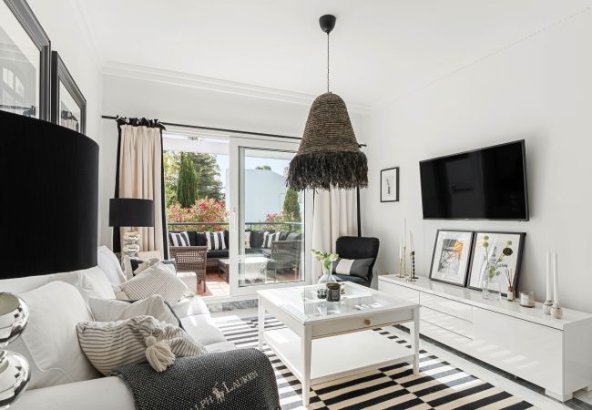 Apartamento en Nueva andalucia - Luminoso apartamento con 2 dormitorios  recientemente reformado Apartamento en Nueva andalucia - Luminoso apartamento con 2 dormitorios  recientemente reformado