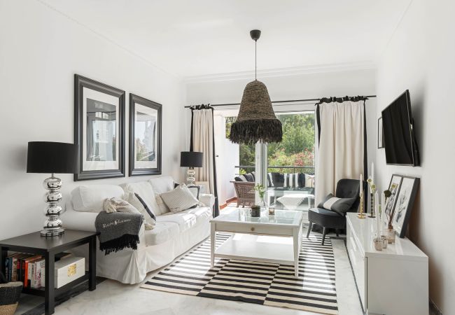 Apartamento en Nueva andalucia - Luminoso apartamento con 2 dormitorios  recientemente reformado Apartamento en Nueva andalucia - Luminoso apartamento con 2 dormitorios  recientemente reformado