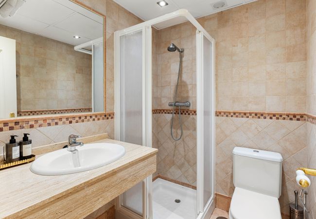 Apartamento en Nueva andalucia - Luminoso apartamento con 2 dormitorios  recientemente reformado Apartamento en Nueva andalucia - Luminoso apartamento con 2 dormitorios  recientemente reformado