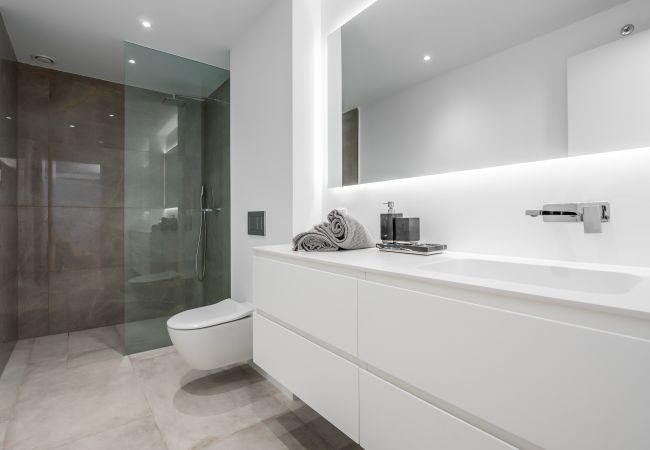 Villa en Marbella - Contemporary Villa within walking distance to the beach Villa en Marbella - Contemporary Villa within walking distance to the beach