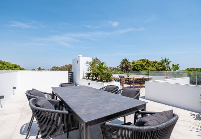 Villa en Marbella - Contemporary Villa within walking distance to the beach Villa en Marbella - Contemporary Villa within walking distance to the beach