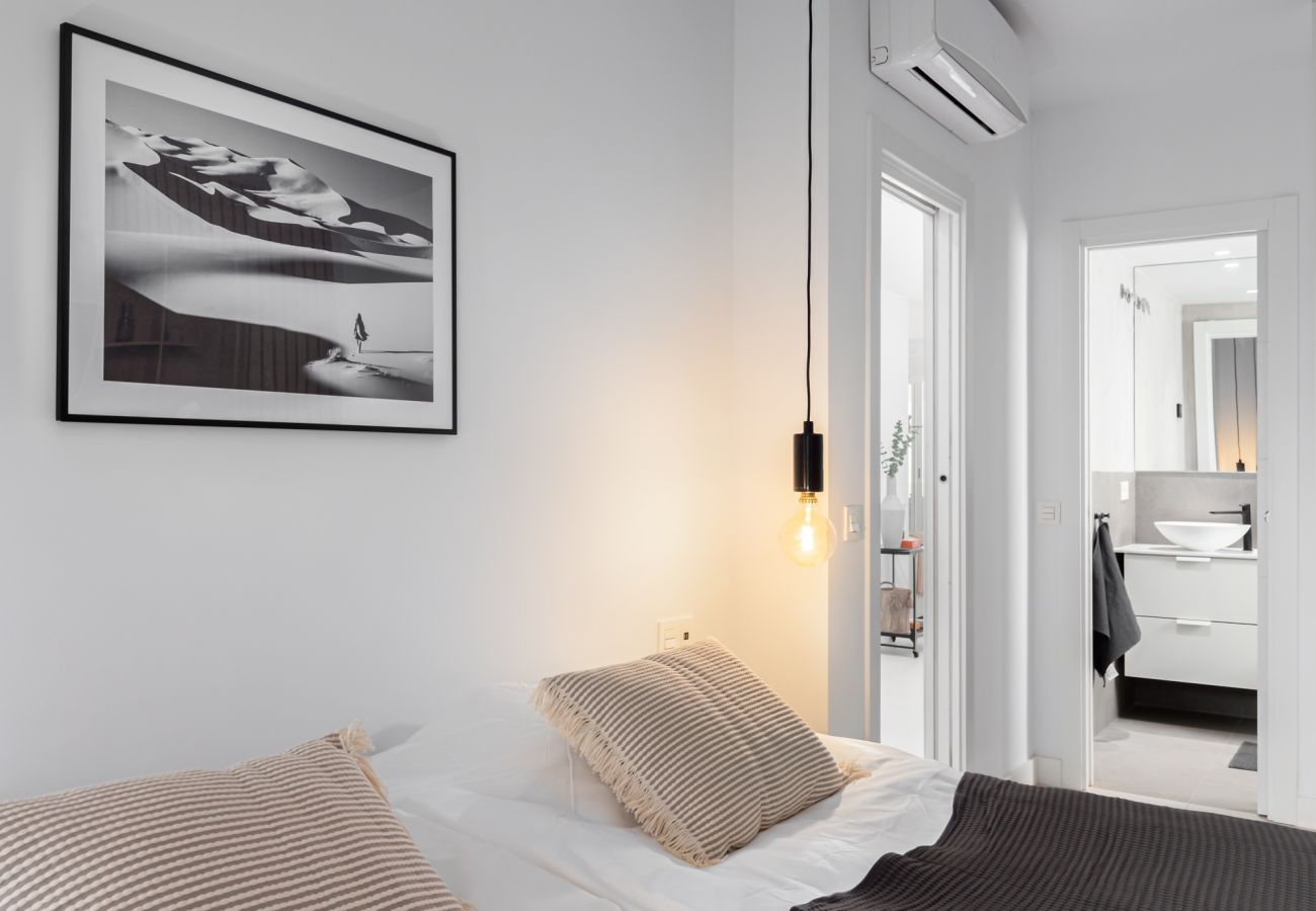 Apartamento en Nueva andalucia - Elegante Residencia Renovada  Apartamento en Nueva andalucia - Elegante Residencia Renovada