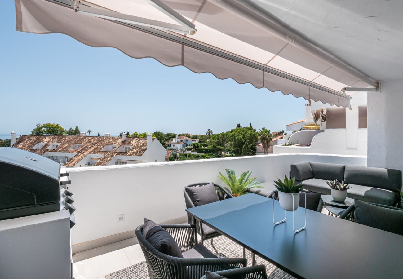 Apartamento en Nueva andalucia - Elegante Residencia Renovada  Apartamento en Nueva andalucia - Elegante Residencia Renovada
