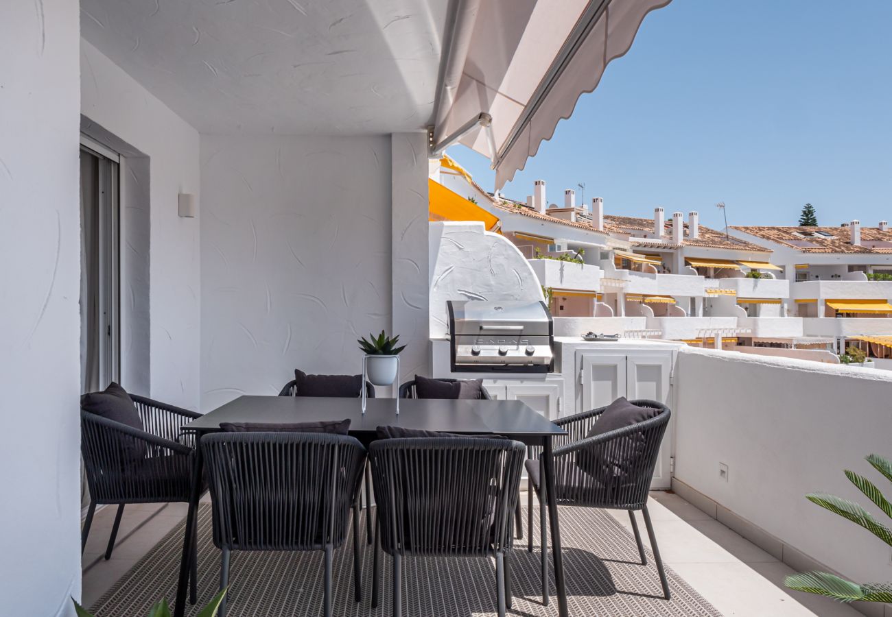 Apartamento en Nueva andalucia - Elegante Residencia Renovada  Apartamento en Nueva andalucia - Elegante Residencia Renovada