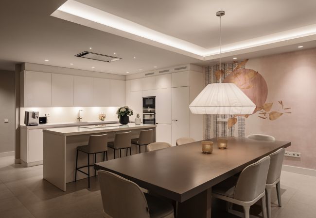Villa en Estepona - Tu Oasis privado en el Sur de España Villa en Estepona - Tu Oasis privado en el Sur de España