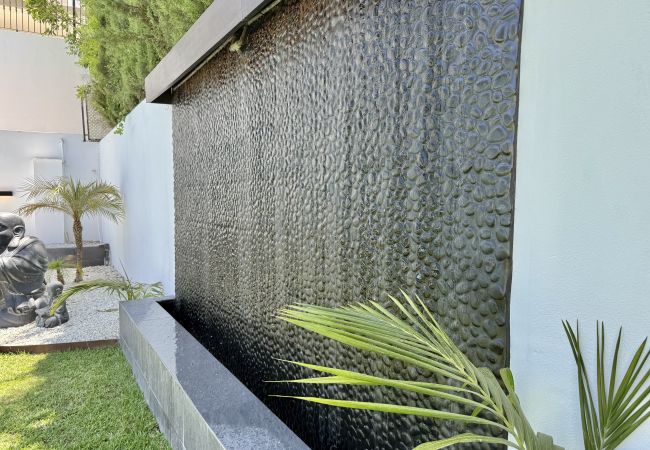 Villa en Marbella - Villa Zacaluca – Lujo Moderno con Encanto Andaluz Villa en Marbella - Villa Zacaluca – Lujo Moderno con Encanto Andaluz