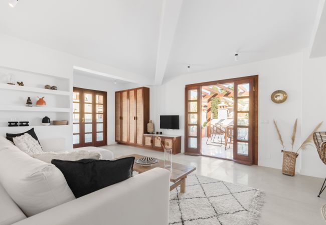 Apartment in Marbella - Amazing 2 Bedroom Penthouse at Golden Mile  Apartment in Marbella - Amazing 2 Bedroom Penthouse at Golden Mile