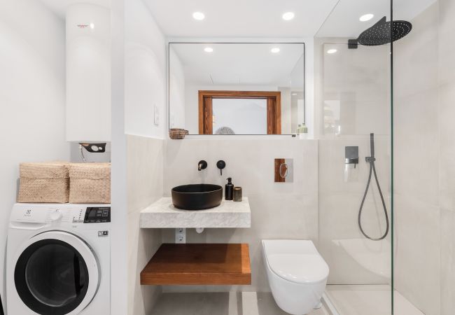 Apartment in Marbella - Amazing 2 Bedroom Penthouse at Golden Mile  Apartment in Marbella - Amazing 2 Bedroom Penthouse at Golden Mile