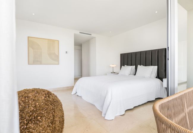 Apartment in Marbella - 4-Bed apartment w. private pool Apartment in Marbella - 4-Bed apartment w. private pool