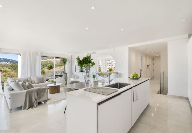 Apartment in Marbella - 4-Bed apartment w. private pool Apartment in Marbella - 4-Bed apartment w. private pool
