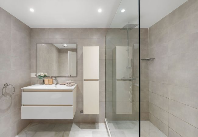 Apartment in Marbella - Ground floor newly refurbished 3 bedroom apartment  Apartment in Marbella - Ground floor newly refurbished 3 bedroom apartment