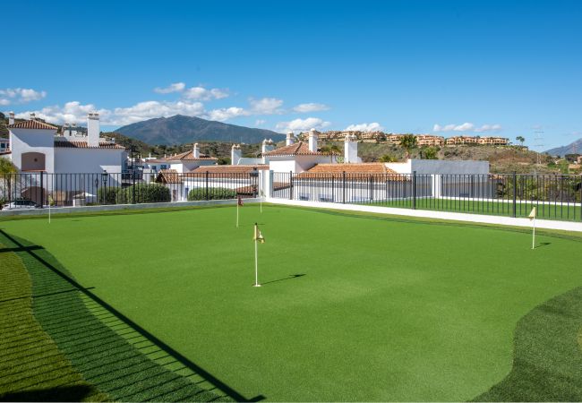 Apartment in Benahavís - Paraiso Pueblo Penthouse with Private Jacuzzi Apartment in Benahavís - Paraiso Pueblo Penthouse with Private Jacuzzi