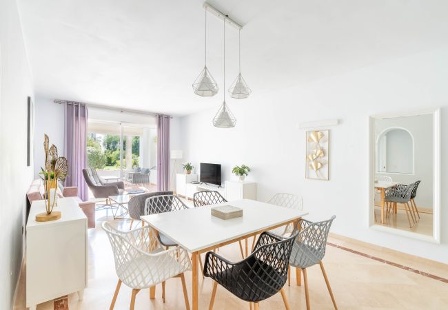 Apartment in Estepona - Delightful 2-Bedroom Garden Apartment in Costalita Apartment in Estepona - Delightful 2-Bedroom Garden Apartment in Costalita
