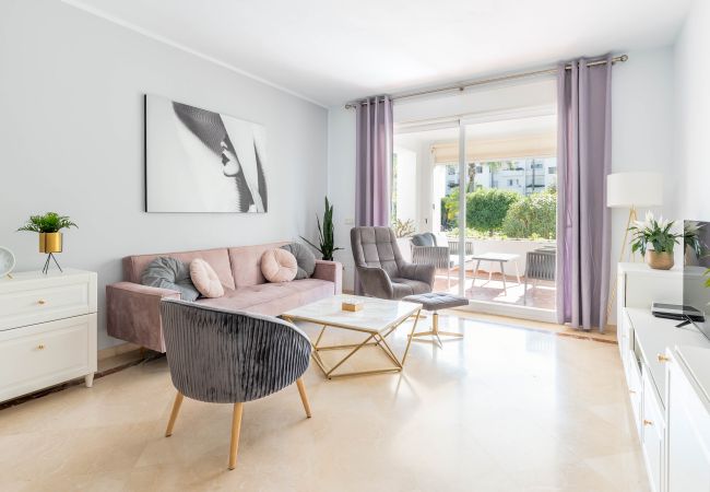 Apartment in Estepona - Delightful 2-Bedroom Garden Apartment in Costalita Apartment in Estepona - Delightful 2-Bedroom Garden Apartment in Costalita