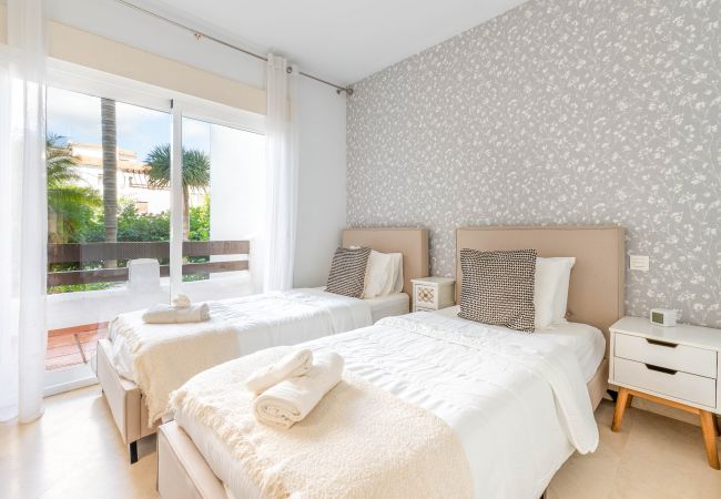 Apartment in Estepona - Delightful 2-Bedroom Garden Apartment in Costalita Apartment in Estepona - Delightful 2-Bedroom Garden Apartment in Costalita