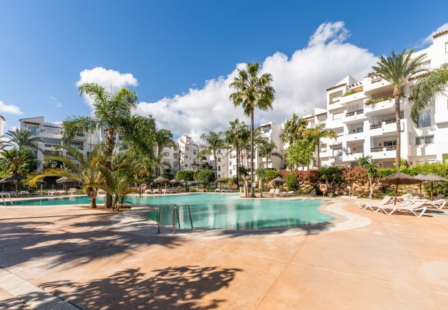 Apartment in Estepona - Delightful 2-Bedroom Garden Apartment in Costalita Apartment in Estepona - Delightful 2-Bedroom Garden Apartment in Costalita