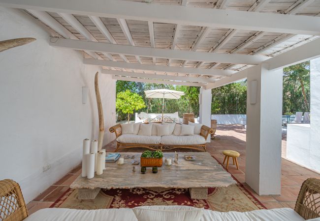 Villa in Marbella - Stunning Country-Style Villa Villa in Marbella - Stunning Country-Style Villa