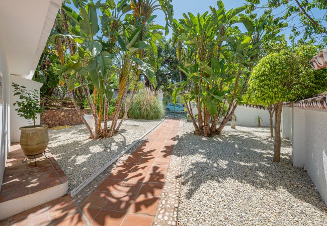 Villa in Marbella - Stunning Country-Style Villa Villa in Marbella - Stunning Country-Style Villa