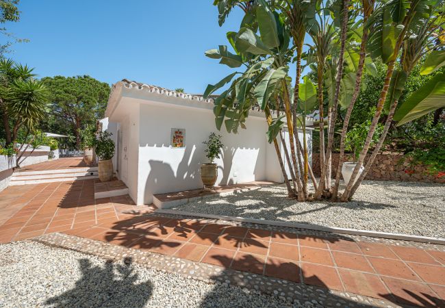 Villa in Marbella - Stunning Country-Style Villa Villa in Marbella - Stunning Country-Style Villa