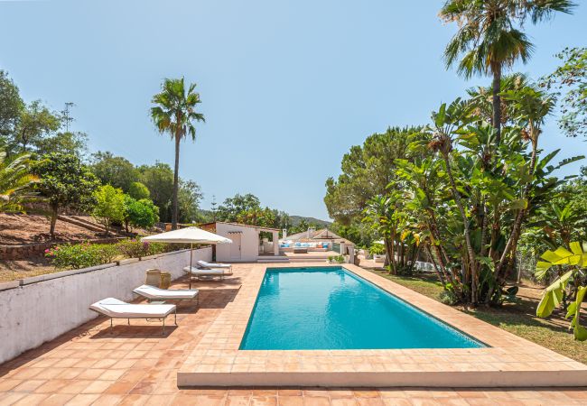 Villa in Marbella - Stunning Country-Style Villa Villa in Marbella - Stunning Country-Style Villa