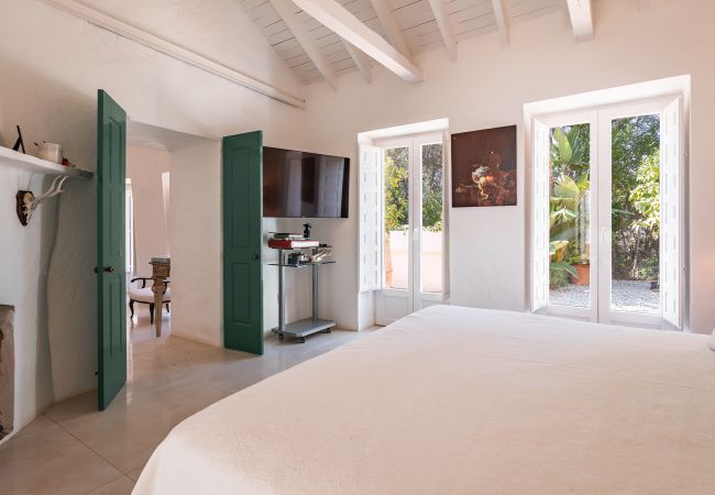 Villa in Marbella - Stunning Country-Style Villa Villa in Marbella - Stunning Country-Style Villa