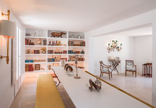 Villa in Marbella - Stunning Country-Style Villa Villa in Marbella - Stunning Country-Style Villa