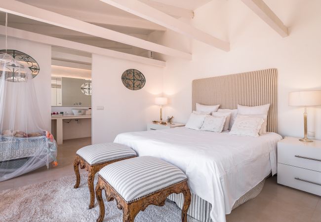 Villa in Marbella - Stunning Country-Style Villa Villa in Marbella - Stunning Country-Style Villa
