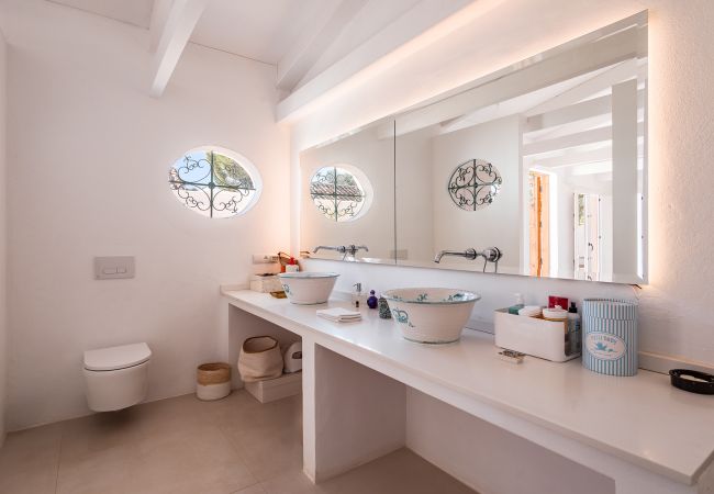Villa in Marbella - Stunning Country-Style Villa Villa in Marbella - Stunning Country-Style Villa