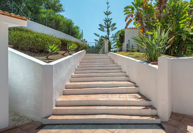 Villa in Marbella - Stunning Country-Style Villa Villa in Marbella - Stunning Country-Style Villa