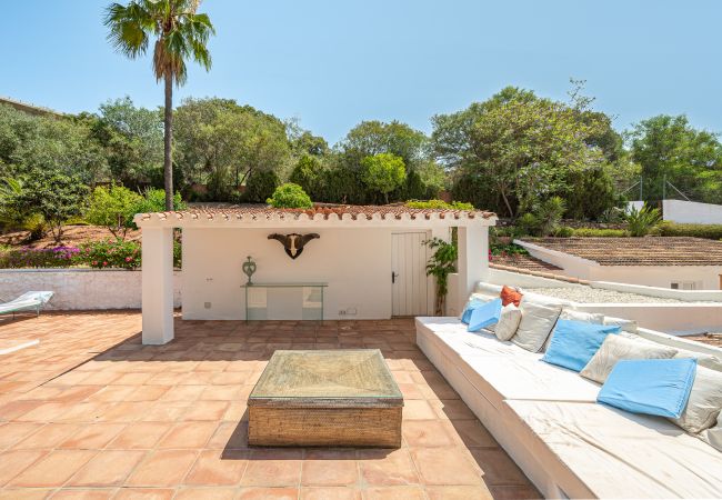Villa in Marbella - Stunning Country-Style Villa Villa in Marbella - Stunning Country-Style Villa