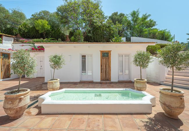 Villa in Marbella - Stunning Country-Style Villa Villa in Marbella - Stunning Country-Style Villa