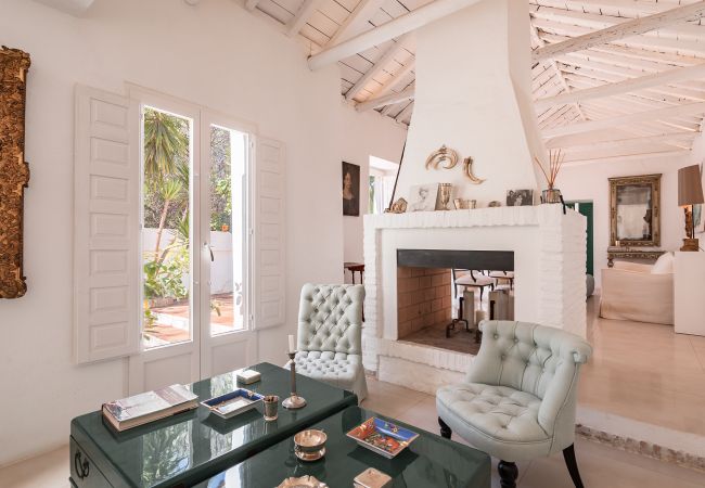 Villa in Marbella - Stunning Country-Style Villa Villa in Marbella - Stunning Country-Style Villa