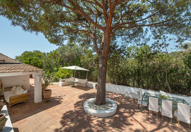 Villa in Marbella - Stunning Country-Style Villa Villa in Marbella - Stunning Country-Style Villa