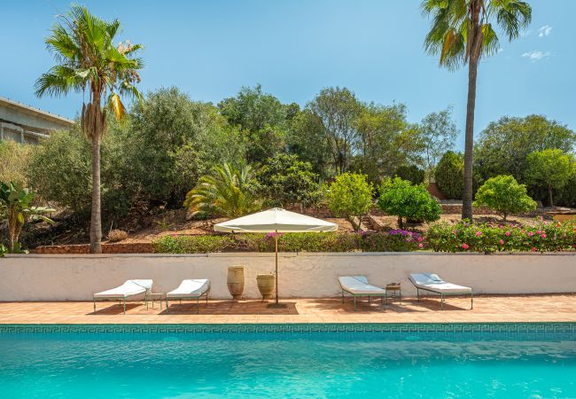 Villa in Marbella - Stunning Country-Style Villa Villa in Marbella - Stunning Country-Style Villa