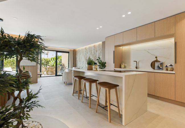 Terraced House in Marbella - Casa Playa with Private Pool Terraced House in Marbella - Casa Playa with Private Pool