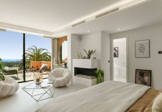  in Marbella - Dream Penthouse with Splash Pool and Panoramic Views 